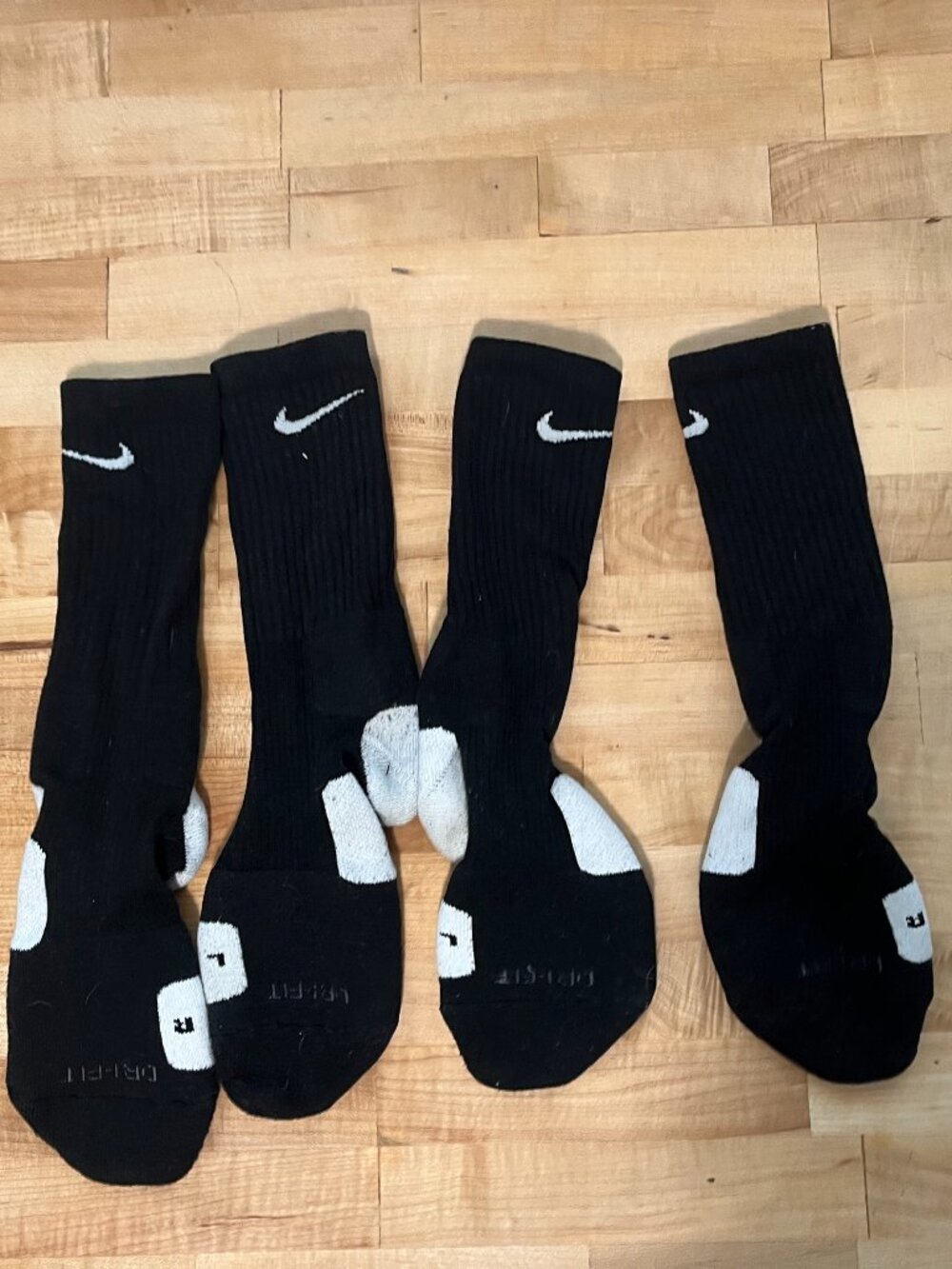 Lot of 2 pairs Men's Large 8-12 Nike Elite Basketball Crew Socks Black